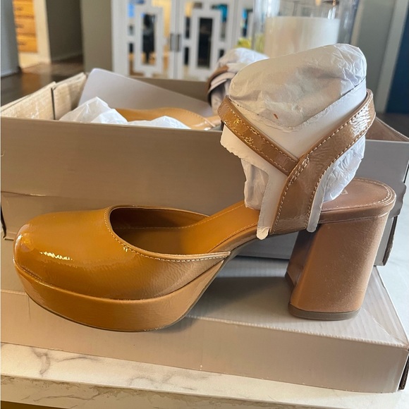Kenneth Cole REACTION Scarpe Basse Donna Edina Mary Jane - Il Classico Stile Mary Jane In Versione Flat. Tomaia In Maglia, Soletta Comfort E Suola Flessibile. Eleganza Quotidiana. - 4